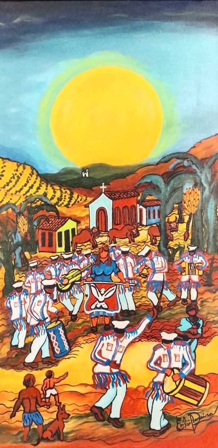 Pintura vertical de um sol amarelo enorme sobre um cortejo de homens de branco com franjas, tambores, viola e sanfona